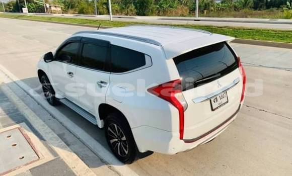 Buy Used Mitsubishi Pajero Sport White Car in Bangkok in Bangkok Buy Used Mitsubishi Pajero Sport White Car in Bangkok in Bangkok