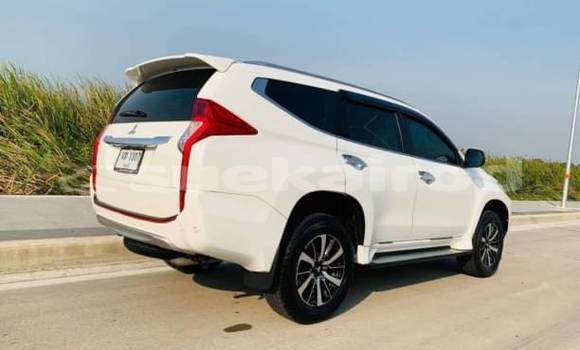 Buy Used Mitsubishi Pajero Sport White Car in Bangkok in Bangkok Buy Used Mitsubishi Pajero Sport White Car in Bangkok in Bangkok