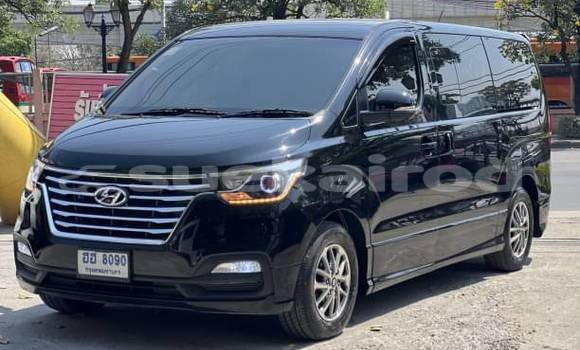 Buy Used Hyundai H1 Black Car in Bangkok in Bangkok