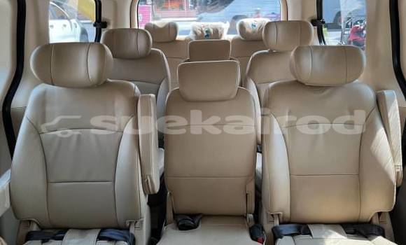Buy Used Hyundai H1 Black Car in Bangkok in Bangkok Buy Used Hyundai H1 Black Car in Bangkok in Bangkok