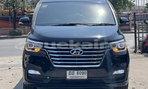 Buy Used Hyundai H1 Black Car in Bangkok in Bangkok Buy Used Hyundai H1 Black Car in Bangkok in Bangkok