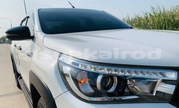 Buy Used Toyota Hiluxe Revo White Car in Bangkok in Bangkok Buy Used Toyota Hiluxe Revo White Car in Bangkok in Bangkok