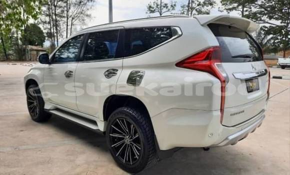 ซื้อ รถมือสอง Mitsubishi Pajero Sport ขาว รถยนต์ ใน %{เมือง} ใน กรุงเทพมหานคร ซื้อ รถมือสอง Mitsubishi Pajero Sport ขาว รถยนต์ ใน %{เมือง} ใน กรุงเทพมหานคร