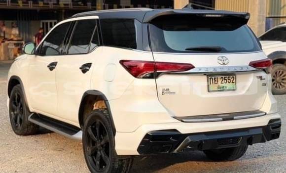 ซื้อ รถมือสอง Toyota Fortuner ขาว รถยนต์ ใน %{เมือง} ใน กรุงเทพมหานคร ซื้อ รถมือสอง Toyota Fortuner ขาว รถยนต์ ใน %{เมือง} ใน กรุงเทพมหานคร