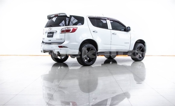 Buy Used Chevrolet TrailBlazer White Car in Bangkok in Bangkok Buy Used Chevrolet TrailBlazer White Car in Bangkok in Bangkok