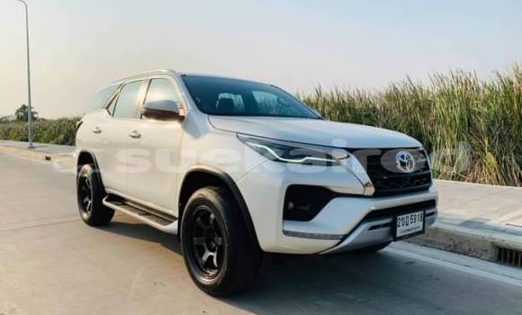 Buy Used Toyota Fortuner White Car in Bangkok in Bangkok Buy Used Toyota Fortuner White Car in Bangkok in Bangkok