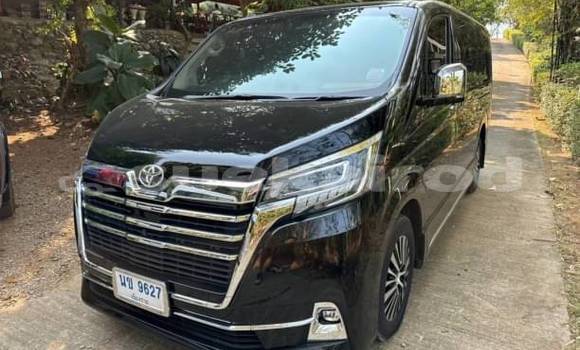 ซื้อ รถมือสอง Toyota Crown Majesta สีดำ รถยนต์ ใน %{เมือง} ใน กรุงเทพมหานคร ซื้อ รถมือสอง Toyota Crown Majesta สีดำ รถยนต์ ใน %{เมือง} ใน กรุงเทพมหานคร