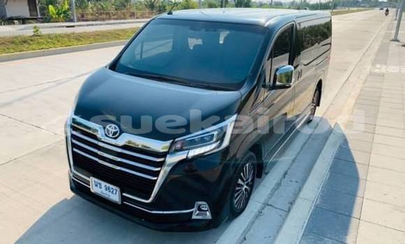 Buy Used Toyota Crown Majesta Black Car in Bangkok in Bangkok Buy Used Toyota Crown Majesta Black Car in Bangkok in Bangkok