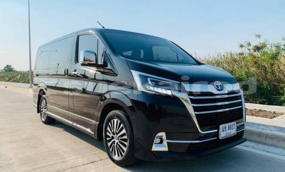 Buy Used Toyota Crown Majesta Black Car in Bangkok in Bangkok Buy Used Toyota Crown Majesta Black Car in Bangkok in Bangkok