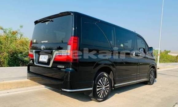 Buy Used Toyota Crown Majesta Black Car in Bangkok in Bangkok Buy Used Toyota Crown Majesta Black Car in Bangkok in Bangkok