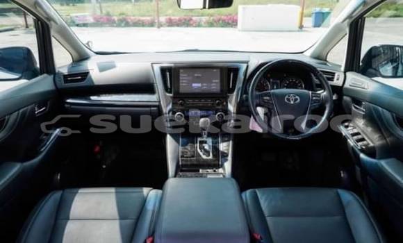 Buy Used Toyota Vellfire White Car in Bangkok in Bangkok Buy Used Toyota Vellfire White Car in Bangkok in Bangkok