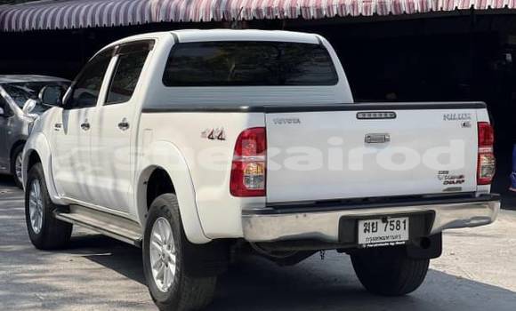 Buy Used Toyota Hiluxe VIGO White Car in Bangkok in Bangkok Buy Used Toyota Hiluxe VIGO White Car in Bangkok in Bangkok