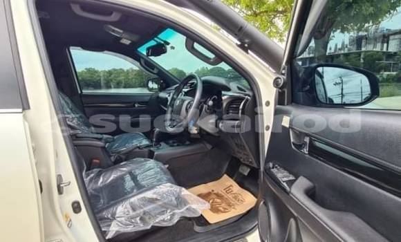 Buy Used Toyota Hiluxe Revo White Car in Bangkok in Bangkok Buy Used Toyota Hiluxe Revo White Car in Bangkok in Bangkok