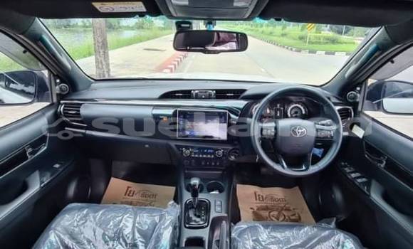 Buy Used Toyota Hiluxe Revo White Car in Bangkok in Bangkok Buy Used Toyota Hiluxe Revo White Car in Bangkok in Bangkok