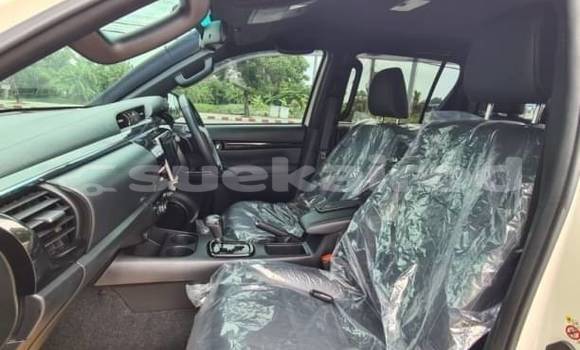 Buy Used Toyota Hiluxe Revo White Car in Bangkok in Bangkok Buy Used Toyota Hiluxe Revo White Car in Bangkok in Bangkok