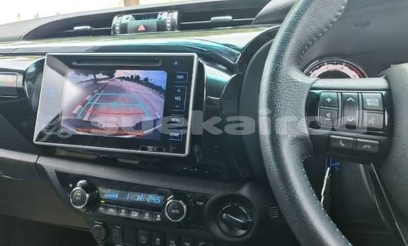 Buy Used Toyota Hiluxe Revo White Car in Bangkok in Bangkok Buy Used Toyota Hiluxe Revo White Car in Bangkok in Bangkok