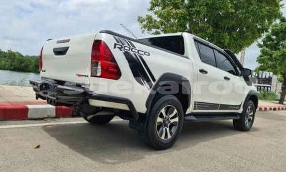 Buy Used Toyota Hiluxe Revo White Car in Bangkok in Bangkok Buy Used Toyota Hiluxe Revo White Car in Bangkok in Bangkok