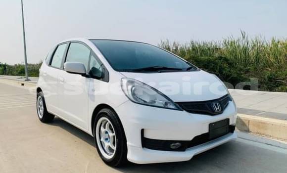 Buy Used Honda Jazz White Car in Bangkok in Bangkok Buy Used Honda Jazz White Car in Bangkok in Bangkok