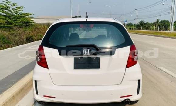 Buy Used Honda Jazz White Car in Bangkok in Bangkok Buy Used Honda Jazz White Car in Bangkok in Bangkok