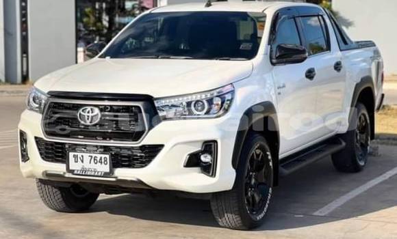 Buy Used Toyota Hiluxe Revo White Car in Bangkok in Bangkok Buy Used Toyota Hiluxe Revo White Car in Bangkok in Bangkok