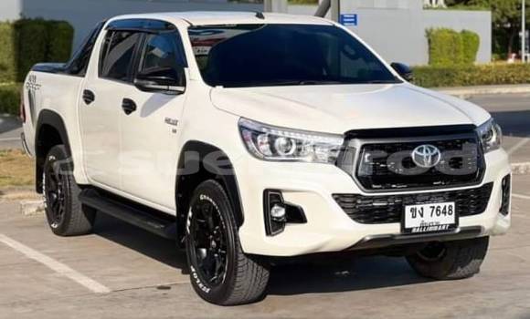 Buy Used Toyota Hiluxe Revo White Car in Bangkok in Bangkok Buy Used Toyota Hiluxe Revo White Car in Bangkok in Bangkok