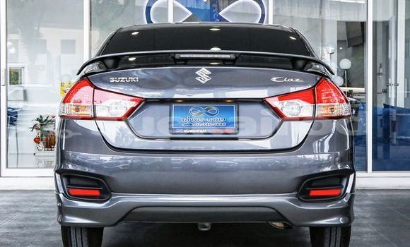 ซื้อ รถมือสอง Suzuki Ciaz เงิน รถยนต์ ใน %{เมือง} ใน กรุงเทพมหานคร ซื้อ รถมือสอง Suzuki Ciaz เงิน รถยนต์ ใน %{เมือง} ใน กรุงเทพมหานคร