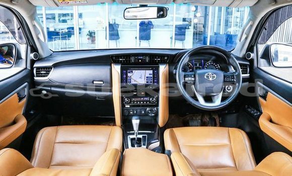 ซื้อ รถมือสอง Toyota Fortuner ขาว รถยนต์ ใน %{เมือง} ใน กรุงเทพมหานคร ซื้อ รถมือสอง Toyota Fortuner ขาว รถยนต์ ใน %{เมือง} ใน กรุงเทพมหานคร