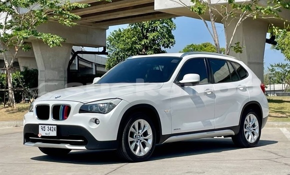 Buy Used BMW X1 White Car in Bangkok in Bangkok