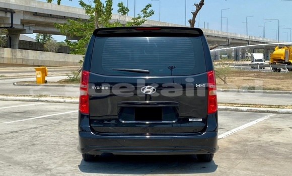 ซื้อ รถมือสอง Hyundai H1 สีดำ รถยนต์ ใน %{เมือง} ใน กรุงเทพมหานคร ซื้อ รถมือสอง Hyundai H1 สีดำ รถยนต์ ใน %{เมือง} ใน กรุงเทพมหานคร