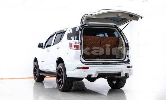 Buy Used Chevrolet TrailBlazer White Car in Bangkok in Bangkok Buy Used Chevrolet TrailBlazer White Car in Bangkok in Bangkok