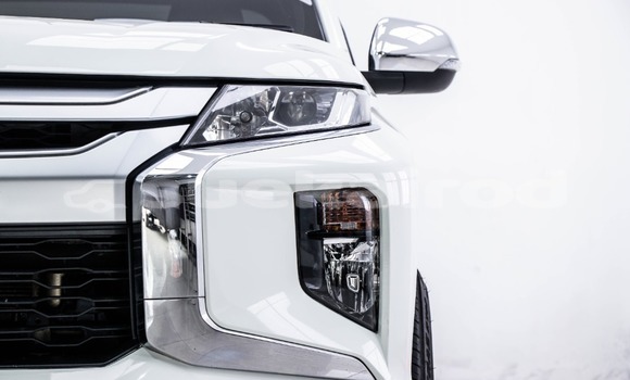 Buy Used Mitsubishi Triton White Car in Bangkok in Bangkok Buy Used Mitsubishi Triton White Car in Bangkok in Bangkok