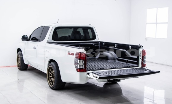 Buy Used Mitsubishi Triton White Car in Bangkok in Bangkok Buy Used Mitsubishi Triton White Car in Bangkok in Bangkok