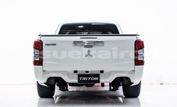 Buy Used Mitsubishi Triton White Car in Bangkok in Bangkok Buy Used Mitsubishi Triton White Car in Bangkok in Bangkok