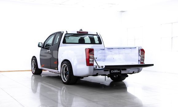 Buy Used Isuzu D-Max White Car in Bangkok in Bangkok Buy Used Isuzu D-Max White Car in Bangkok in Bangkok