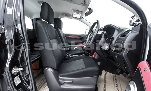 Buy Used Isuzu D-Max White Car in Bangkok in Bangkok Buy Used Isuzu D-Max White Car in Bangkok in Bangkok