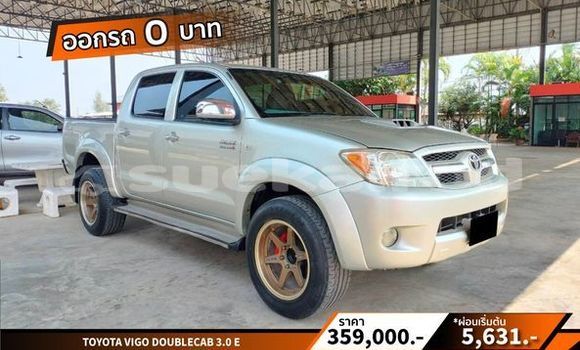 Buy Used Toyota Hiluxe VIGO Silver Car in Bangkok in Bangkok