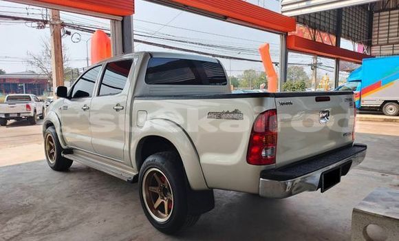 Buy Used Toyota Hiluxe VIGO Silver Car in Bangkok in Bangkok Buy Used Toyota Hiluxe VIGO Silver Car in Bangkok in Bangkok