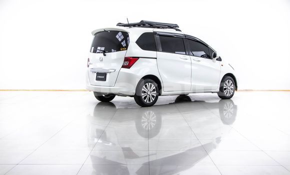 Buy Used Honda Freed White Car in Bangkok in Bangkok Buy Used Honda Freed White Car in Bangkok in Bangkok