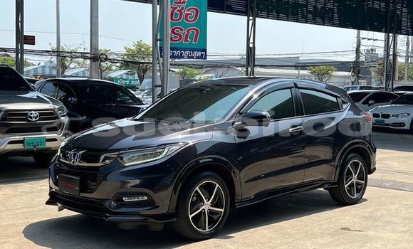 ซื้อ รถมือสอง Honda HR-V สีดำ รถยนต์ ใน %{เมือง} ใน กรุงเทพมหานคร ซื้อ รถมือสอง Honda HR-V สีดำ รถยนต์ ใน %{เมือง} ใน กรุงเทพมหานคร