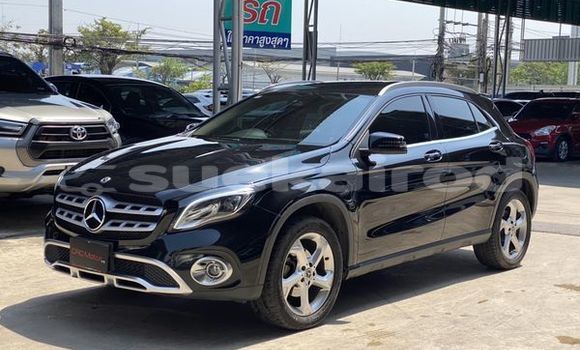 ซื้อ รถมือสอง Mercedes-Benz GLA-klasse สีดำ รถยนต์ ใน %{เมือง} ใน กรุงเทพมหานคร ซื้อ รถมือสอง Mercedes-Benz GLA-klasse สีดำ รถยนต์ ใน %{เมือง} ใน กรุงเทพมหานคร