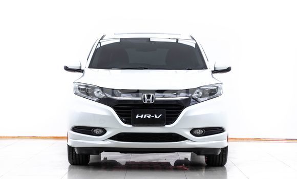 Buy Used Honda HR-V White Car in Bangkok in Bangkok Buy Used Honda HR-V White Car in Bangkok in Bangkok