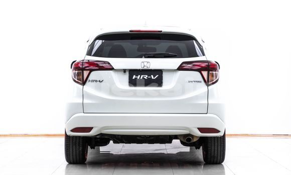 Buy Used Honda HR-V White Car in Bangkok in Bangkok Buy Used Honda HR-V White Car in Bangkok in Bangkok