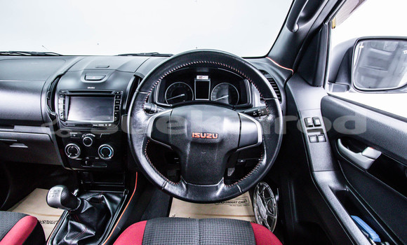 ซื้อ รถมือสอง Isuzu D-Max ขาว รถยนต์ ใน %{เมือง} ใน กรุงเทพมหานคร ซื้อ รถมือสอง Isuzu D-Max ขาว รถยนต์ ใน %{เมือง} ใน กรุงเทพมหานคร