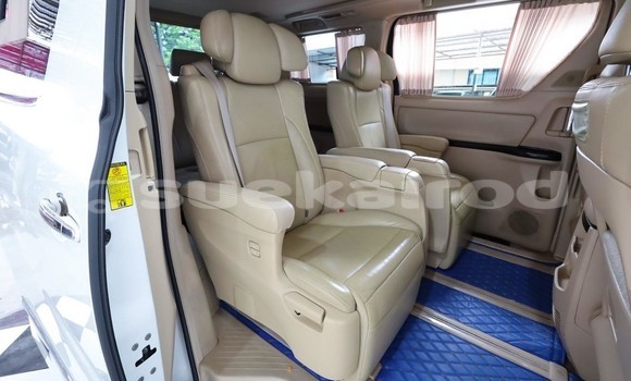 Buy Used Toyota Alphard White Car in Bangkok in Bangkok Buy Used Toyota Alphard White Car in Bangkok in Bangkok