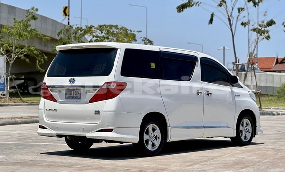 Buy Used Toyota Alphard White Car in Bangkok in Bangkok Buy Used Toyota Alphard White Car in Bangkok in Bangkok