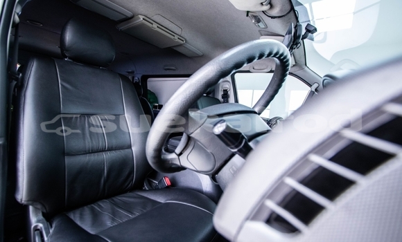Buy Used Toyota Ventury Black Car in Bangkok in Bangkok Buy Used Toyota Ventury Black Car in Bangkok in Bangkok