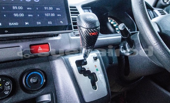 Buy Used Toyota Ventury Black Car in Bangkok in Bangkok Buy Used Toyota Ventury Black Car in Bangkok in Bangkok
