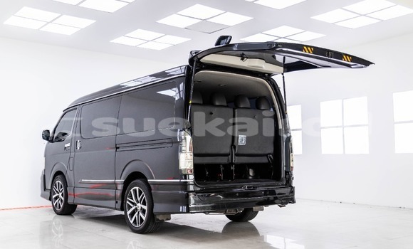 Buy Used Toyota Ventury Black Car in Bangkok in Bangkok Buy Used Toyota Ventury Black Car in Bangkok in Bangkok