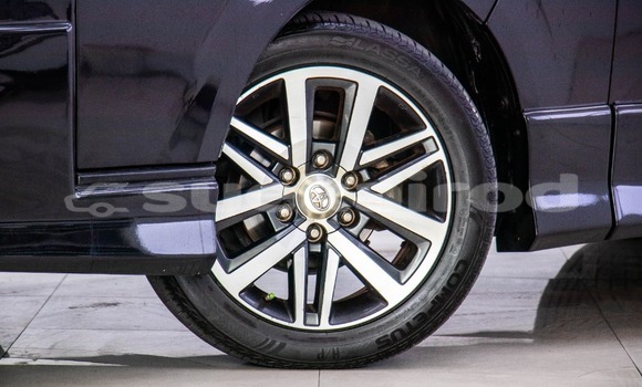 Buy Used Toyota Ventury Black Car in Bangkok in Bangkok Buy Used Toyota Ventury Black Car in Bangkok in Bangkok