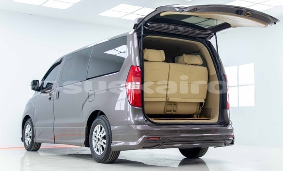 ซื้อ รถมือสอง Hyundai H1 สีน้ำตาล รถยนต์ ใน %{เมือง} ใน กรุงเทพมหานคร ซื้อ รถมือสอง Hyundai H1 สีน้ำตาล รถยนต์ ใน %{เมือง} ใน กรุงเทพมหานคร